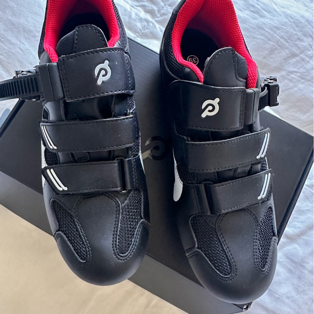 Peloton shoes woman size 39